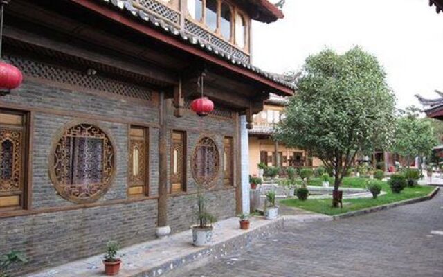 Sina Hotel Lijiang