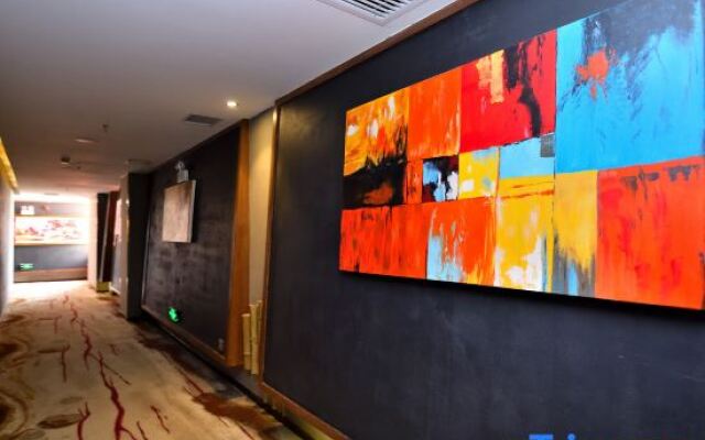 Homeinn Ripple Hotel (Kunming Expo Park Bailong Temple Subway Station)