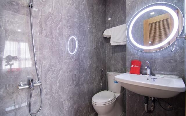 Reddoorz Plus Near Cau Ong Lanh