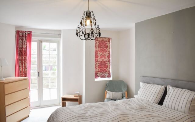 Cosy Courtyard Hideaway in the Heart of Brighton