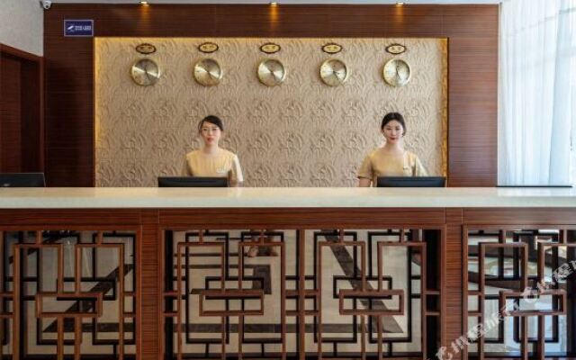 Yujia Hotel (Rongcheng Sakura Lake Sports Park)