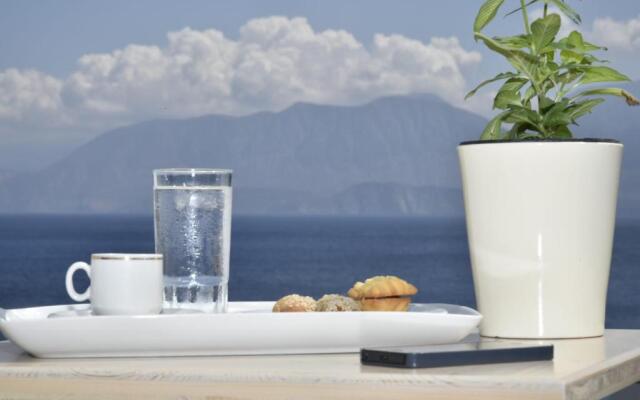 Ikaros Art Hotel