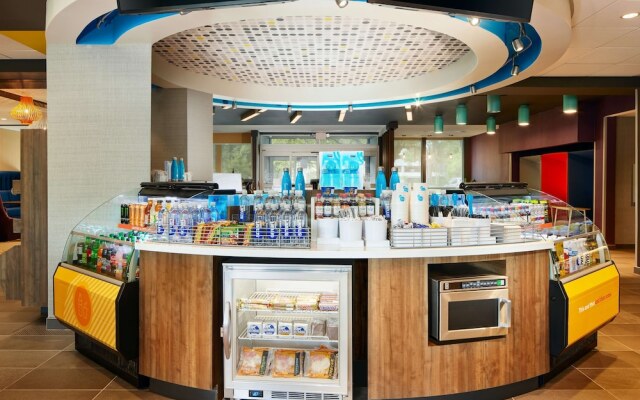 Tru by Hilton Charleston Airport