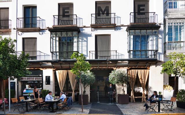 EME Catedral Hotel