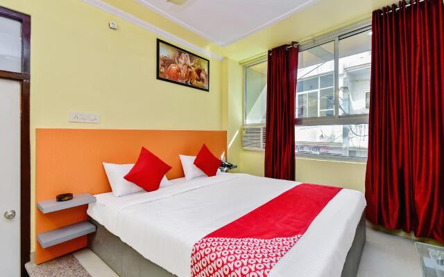 OYO 28054 Hotel Suraj Villa