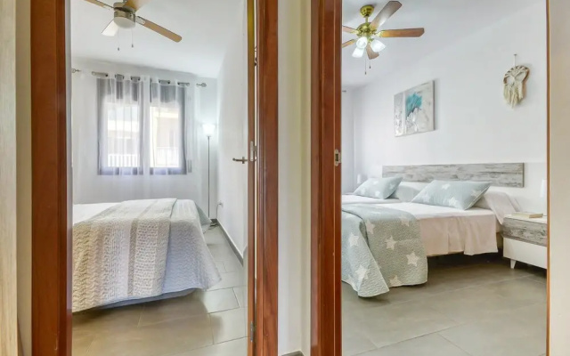Coastal Getaway in Empuriabrava for 4