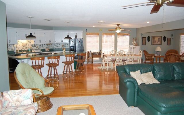 Bingham's Bayside home