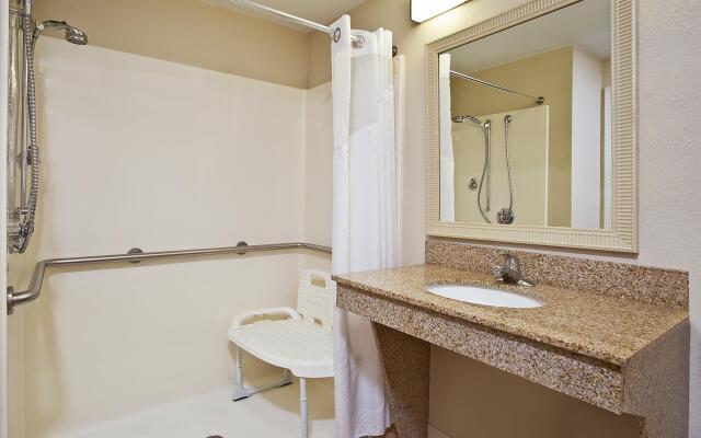 Holiday Inn Express Hotel & Suites Columbus-Groveport, an IHG Hotel