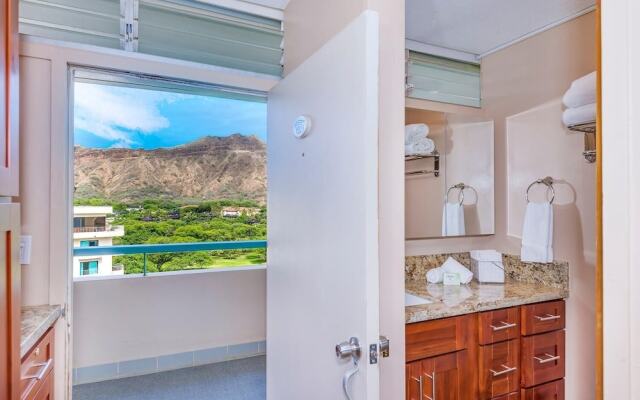 Sans Souci 1203 Studio Bedroom Condo