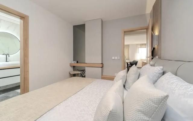 Penthouse Adela