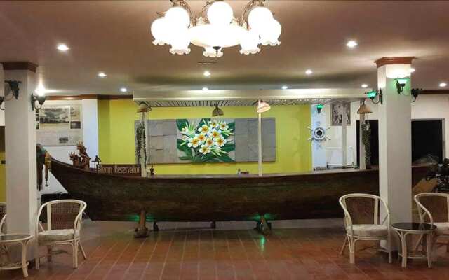 Sea Falcon Hotel