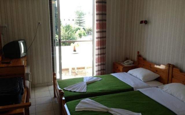 Phaethon Hotel