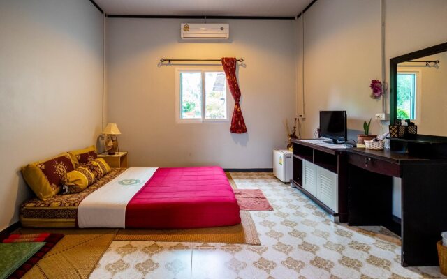 Nisarine Homestay @ Koh Klang - Hostel