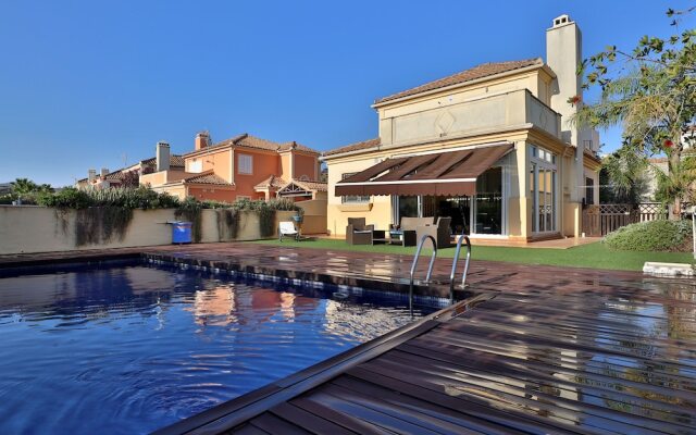 ASVACOR Chalet Paradiso