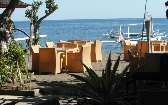 Starlight Hotel Lovina