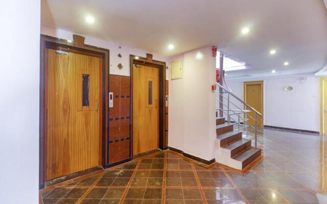 OYO Flagship 77115 Hotel Vaishnavi Palace