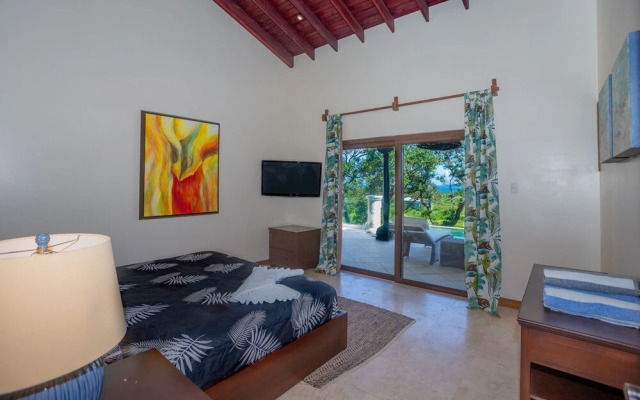 Pristine Bay 1003 3 Bedroom Home by RedAwning