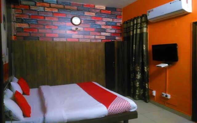 OYO Flagship 18478 Hotel Max
