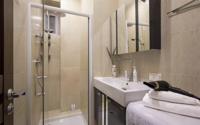 Город Рек на улице Ольги Берггольц 5 к2Б