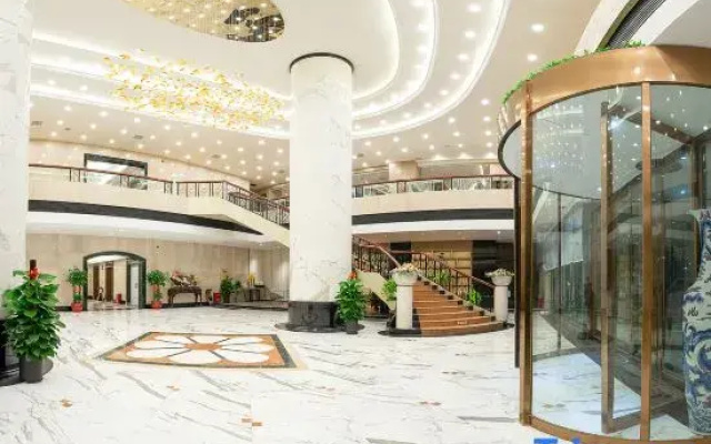 Echarm Plus Hotel (Nanning Railway Station Chaoyang Square)