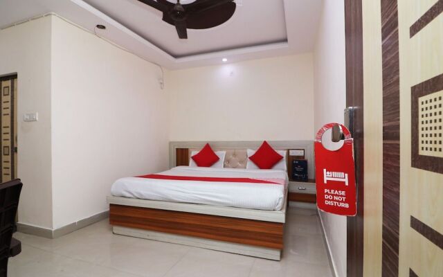 OYO 28331 Hotel Keshav-a Unit Of Ghaziabad Inn
