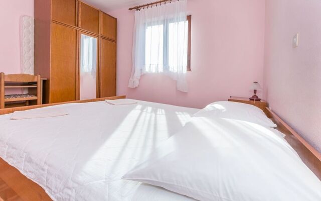 Apartments Mare