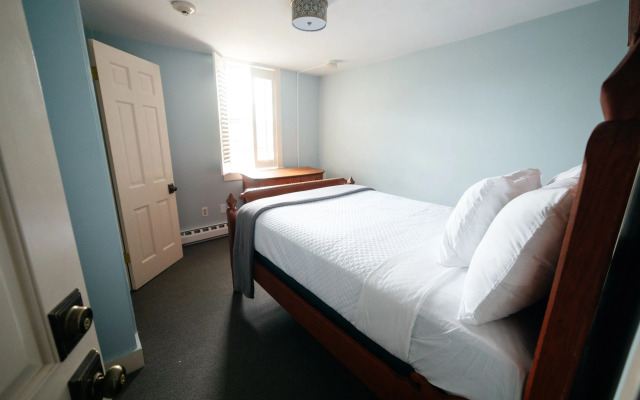 The General Stanton Inn