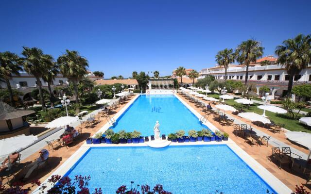 Playa De La Luz Hotel
