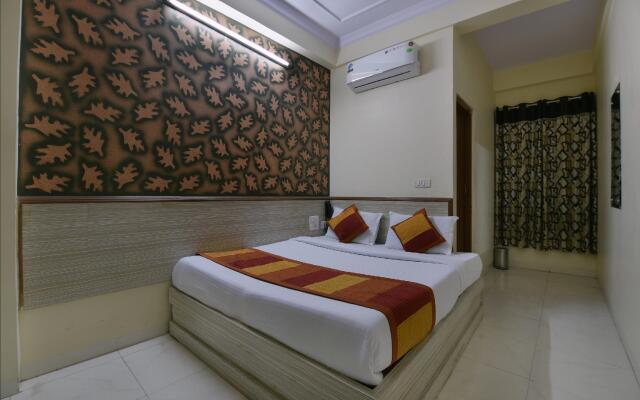 OYO 3971 Hotel Tip Top