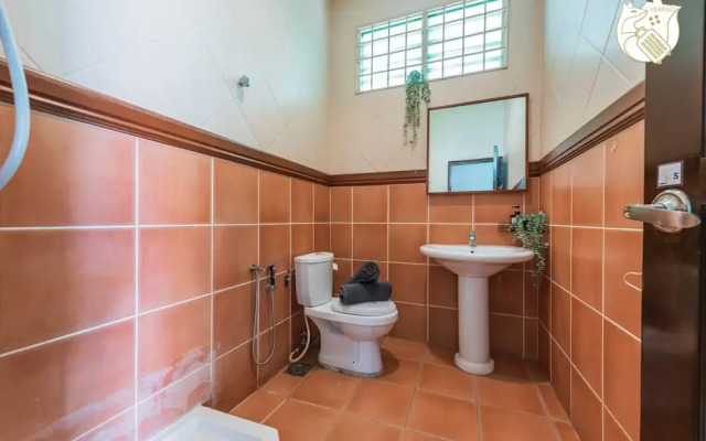 6BR Ampang Pool Villa 26P with Garden