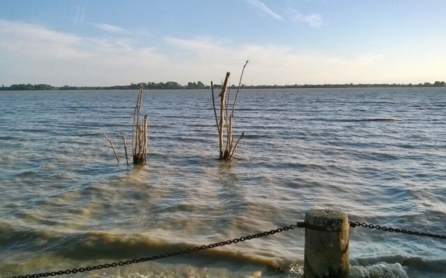 House With 3 Bedrooms in Bayon-sur-gironde, With Pool Access, Enclosed