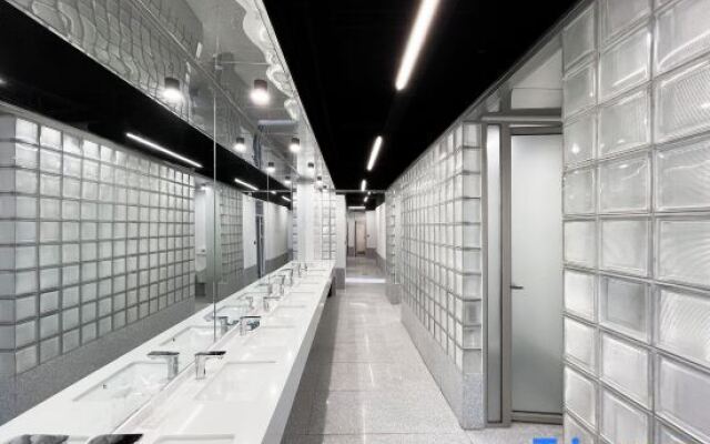 Weiliu Youth Hostel (Shanghai People's Square Jing'an Joy City Branch)