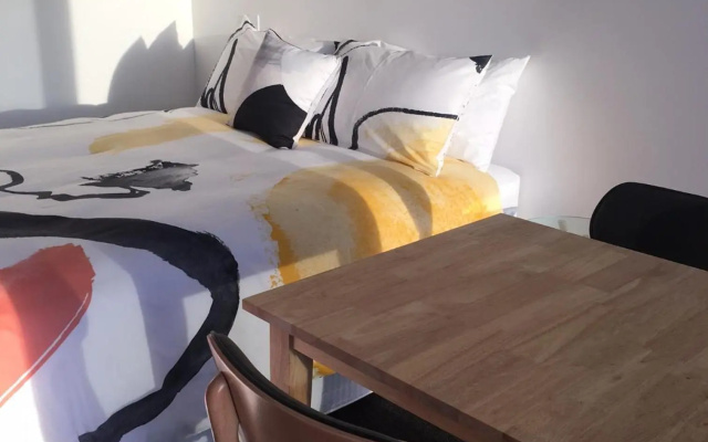 The Shark Apartments 3 – Guest Rooms – Port Lincoln
