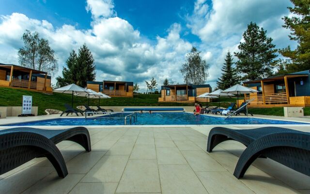 Looking for Green, Relaxing Vacation