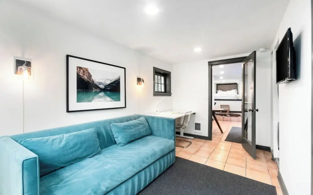 Montlake Studio in Spite House
