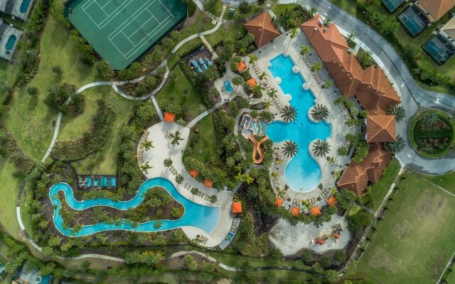 4049otd-solterra Gated Resort