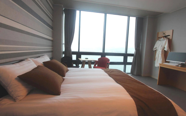 Seacore Hotel