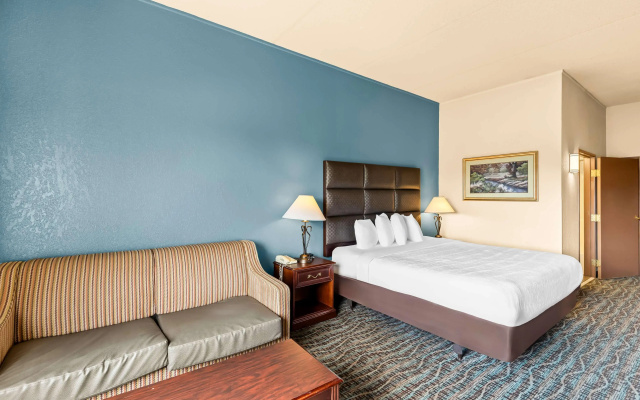 Best Western Holiday Manor