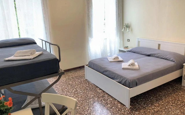 PIAZZA STAGLIENO 17 Apartment