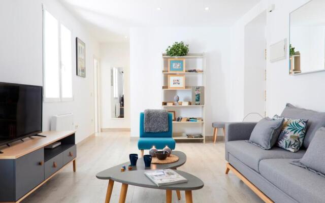 LEEWAYS APARTMENT in VELÁZQUEZ