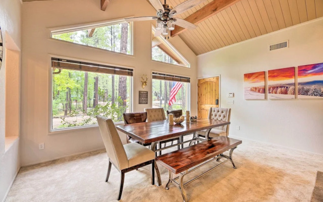 Wooded Yard, Gas Grill: Lush Pinetop Retreat