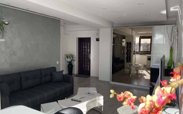 Luxury Apartment Militari Residence M3