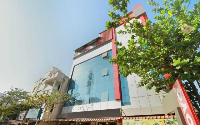 OYO Flagship 4584 India Gate