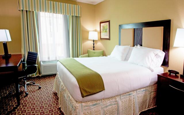 Holiday Inn Express & Suites Chaffee-Jacksonville West, an IHG Hotel