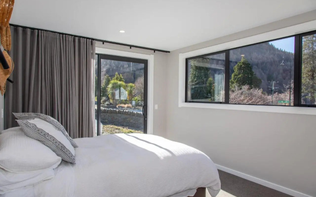 New Arrowtown Home, Complete comfort