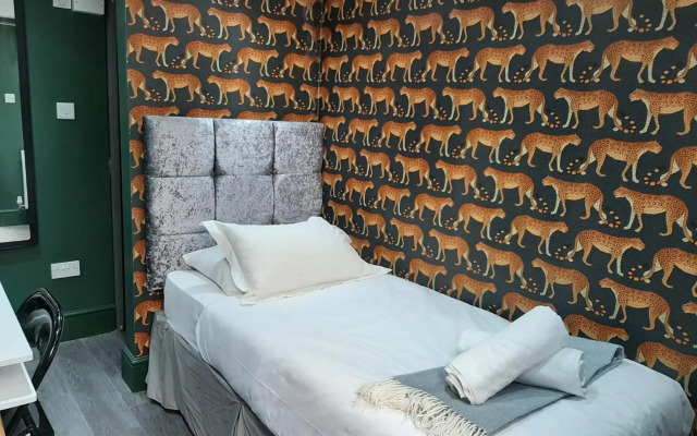 The Melville Hotel by Rokxy - Kings Cross