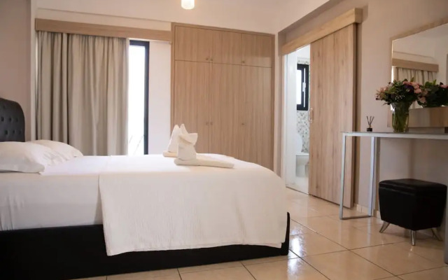 Valentina Coastal Suites in Central Paphos 3