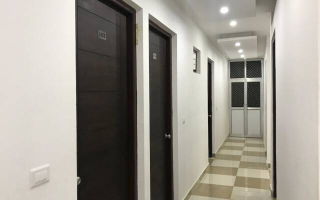 OYO 23159 Hotel Suryansh