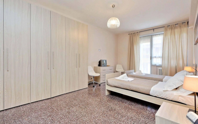 Aventino Piramide apartments - Historical area