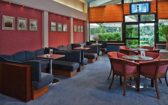 Booking Hotel & Spa